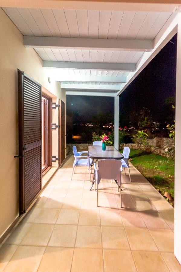 Villa Pomegrante Exopoli Екстер'єр фото